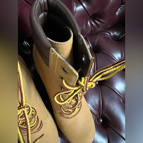 Timberland Women's Tillston Heeled Boots - Picture 12 of 13